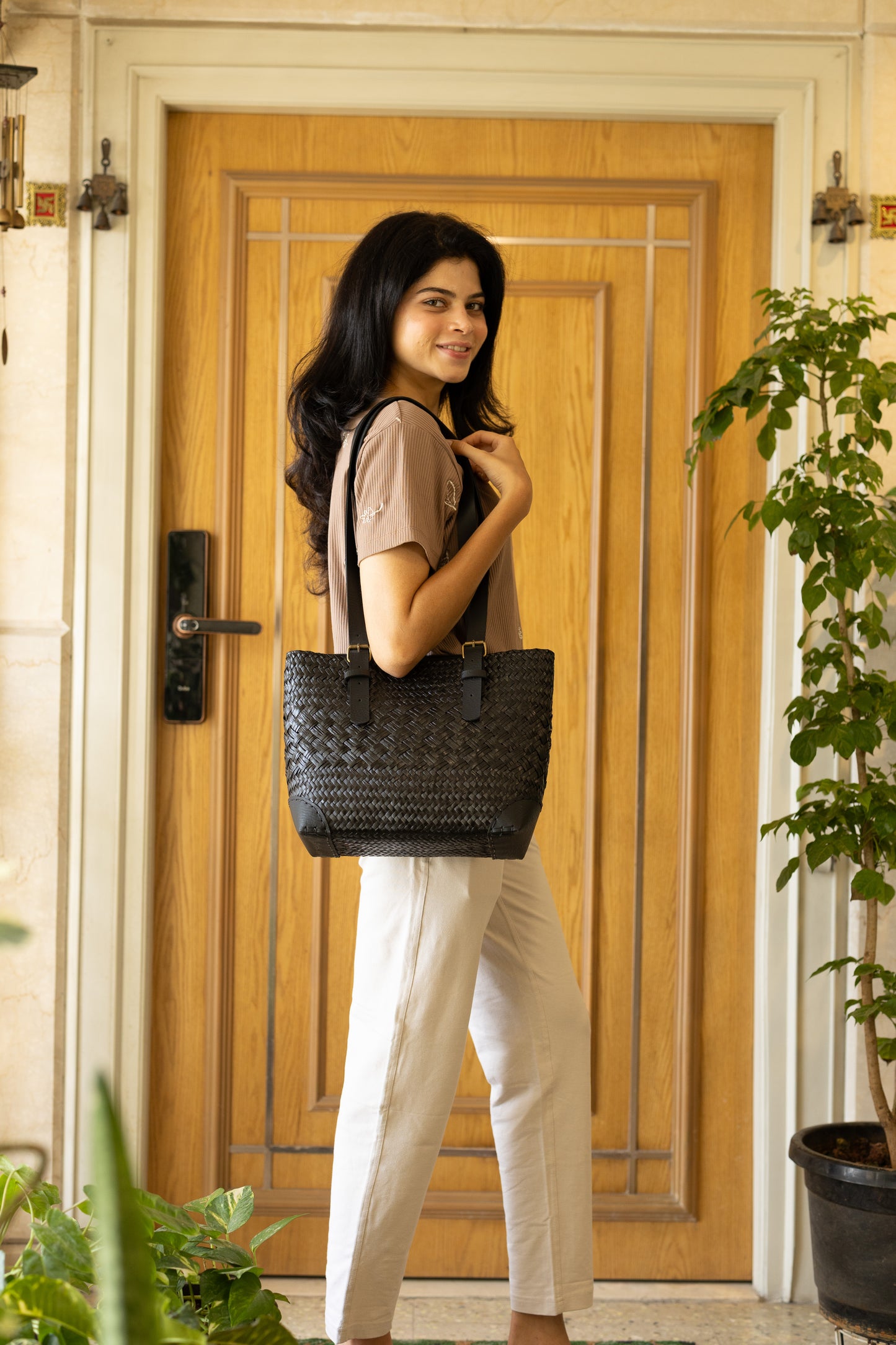 Medium Tote Bag Classic Black