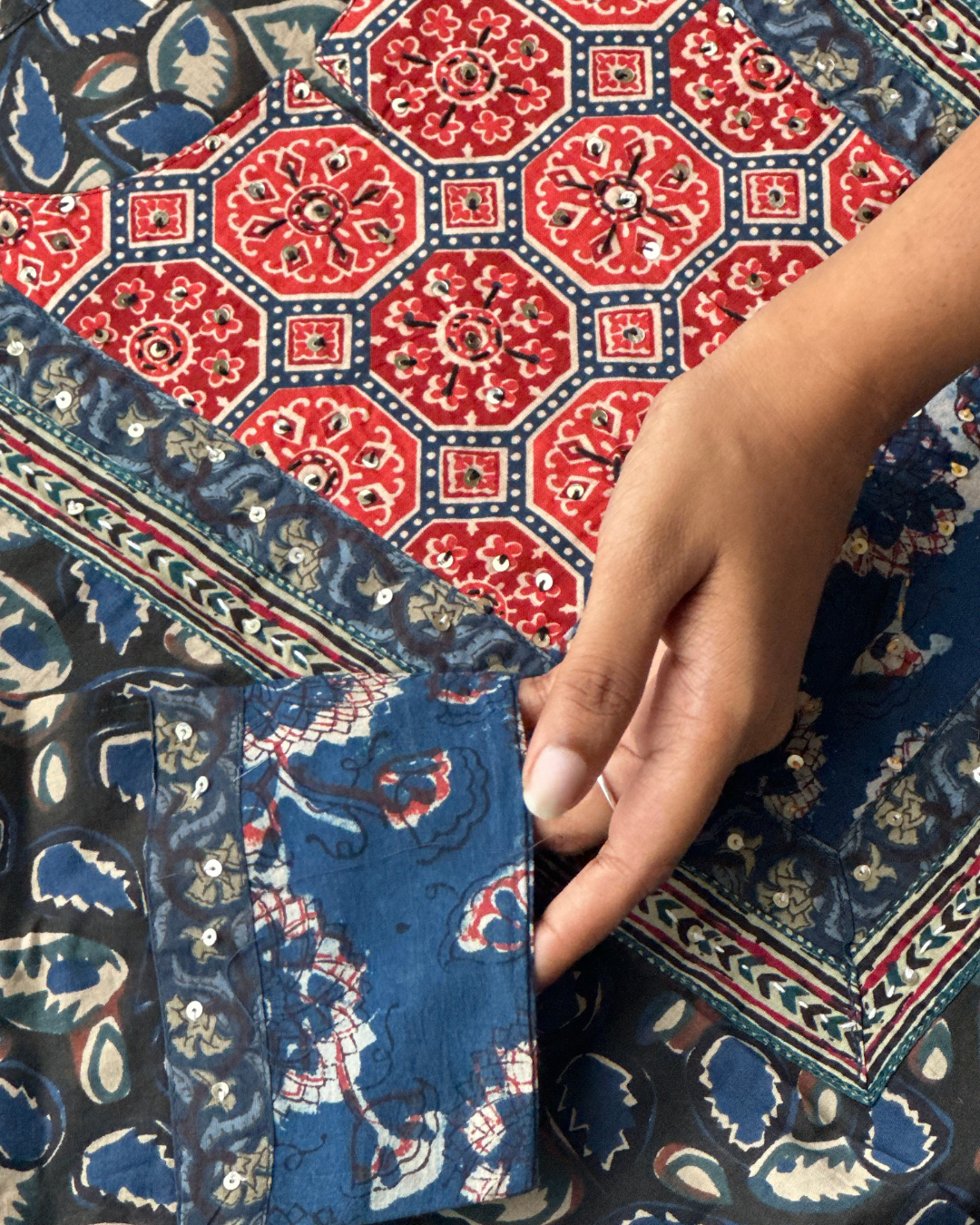 Jahota Hand Block Kurti (Blue leaf)