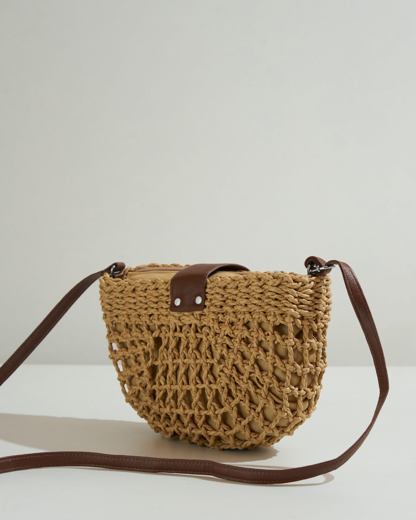 Half Moon Brown Strawbag