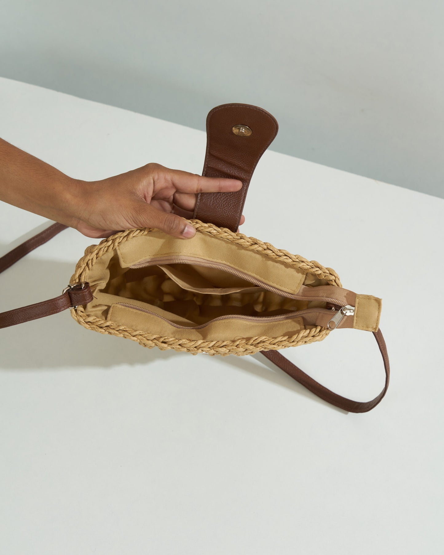 Half Moon Brown Strawbag