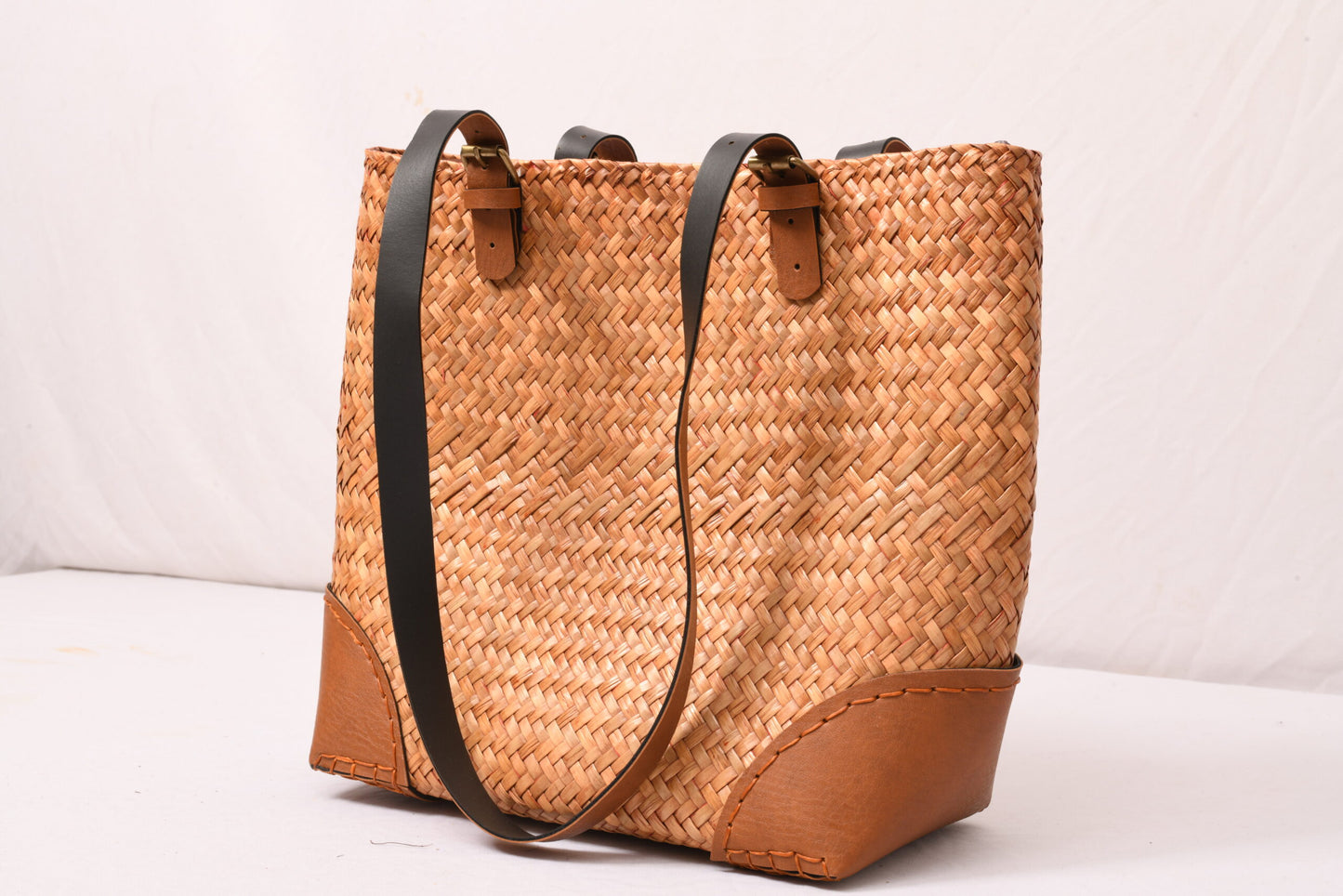 Medium Tote Bag Tan