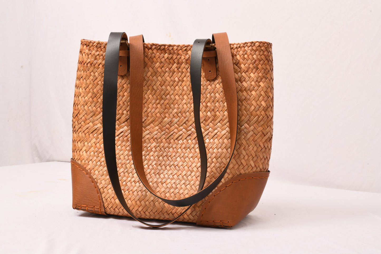 Medium Tote Bag Tan