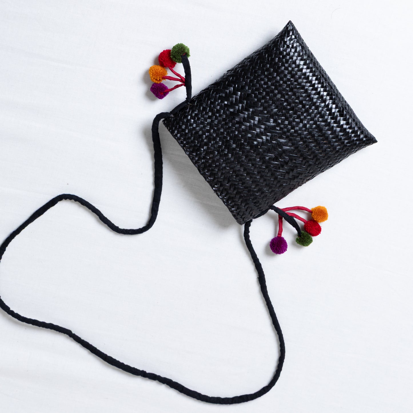 Pompom Black 8"