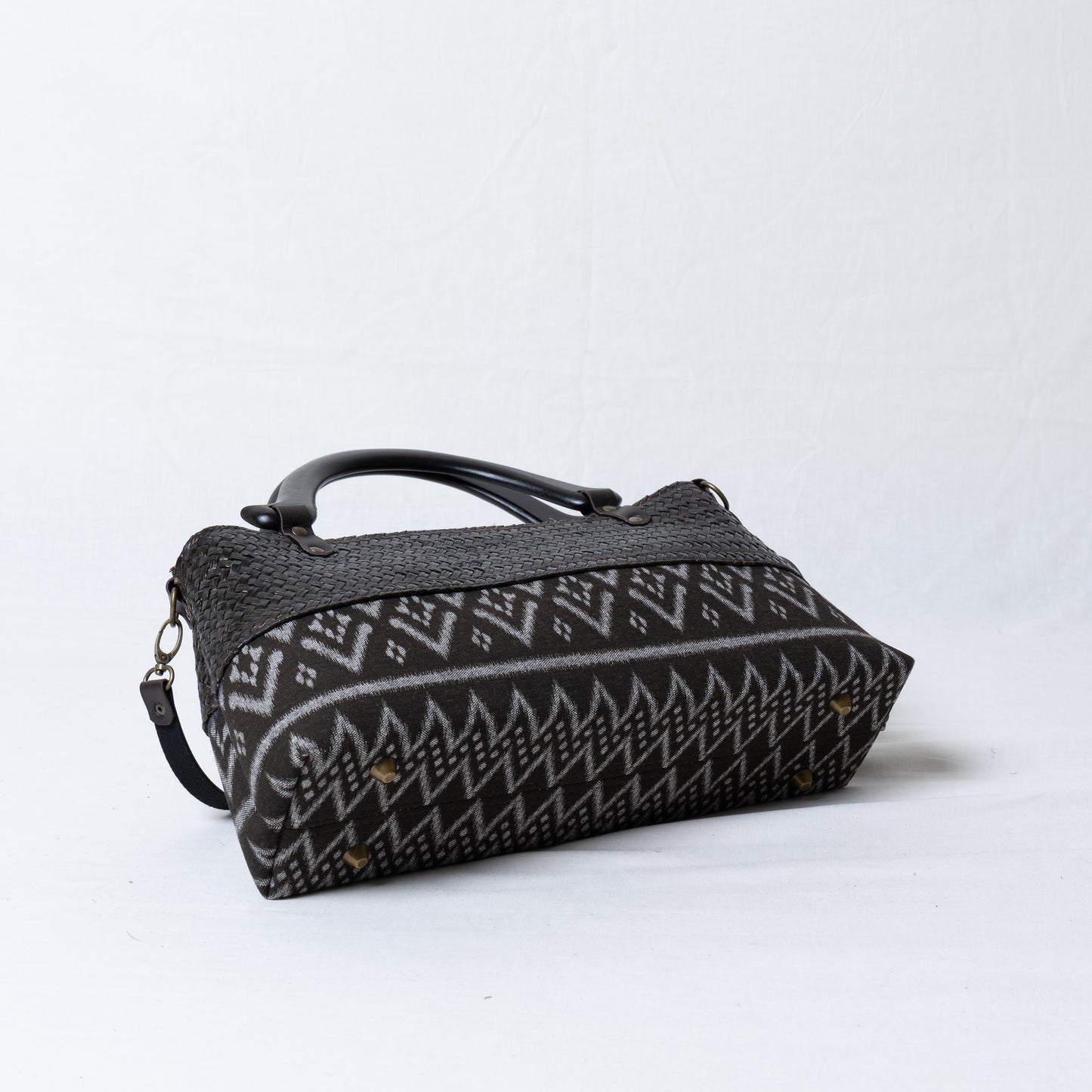Classic Ikkat Bag (charcoal grey)