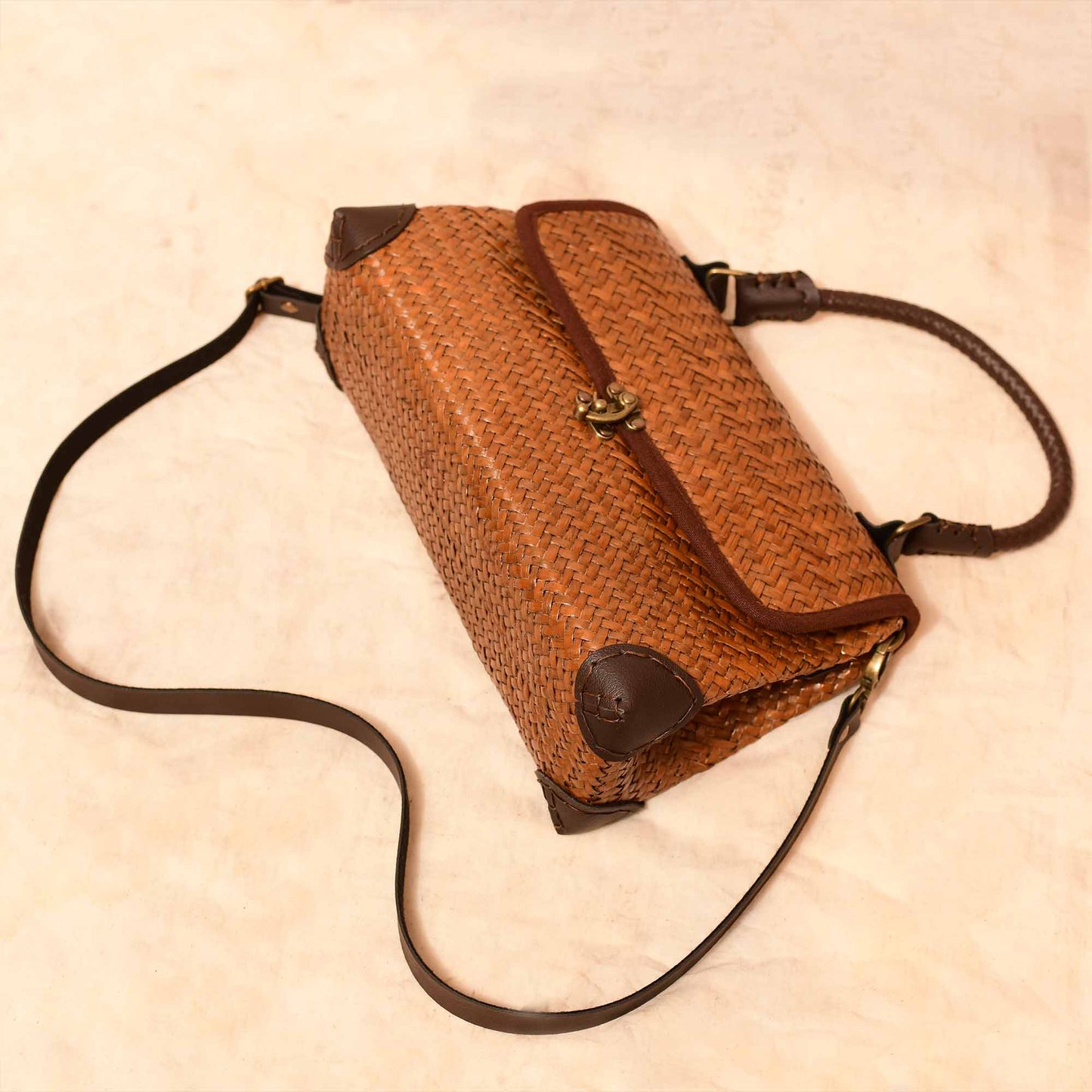 Bask and Braid Walnut Brown