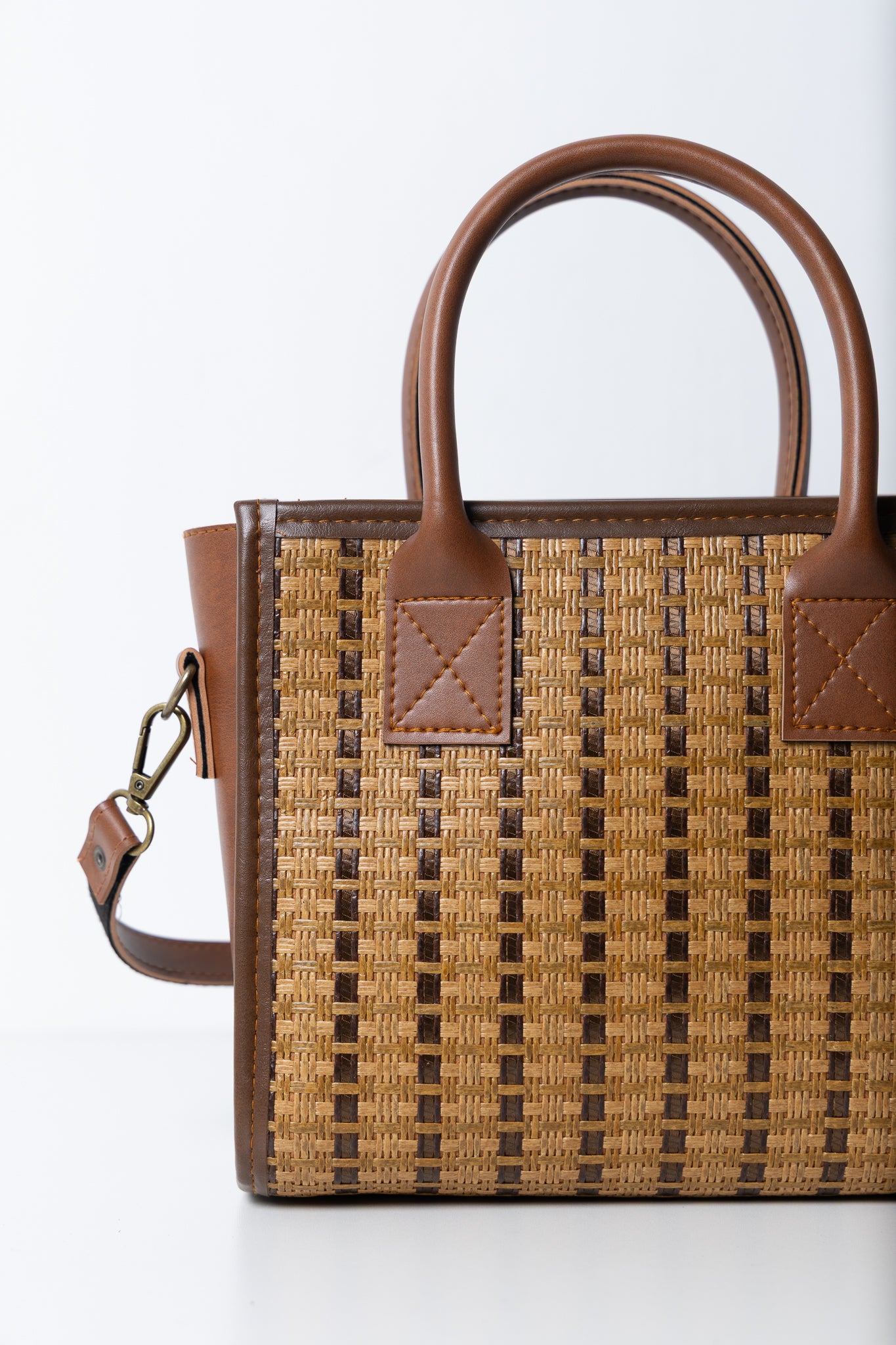 Elite Weave (Linear Pattern)