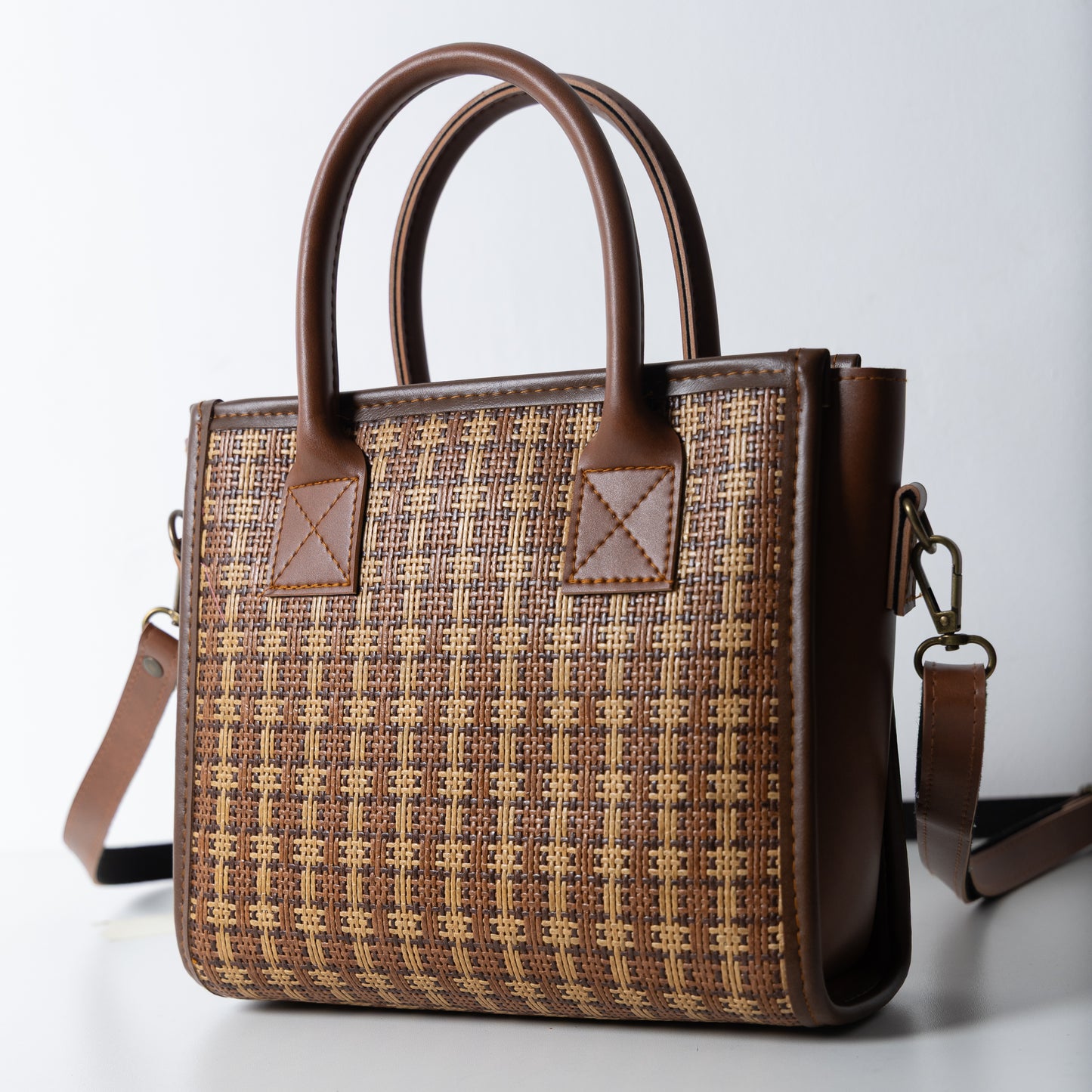 Elite Weave (Grid pattern)