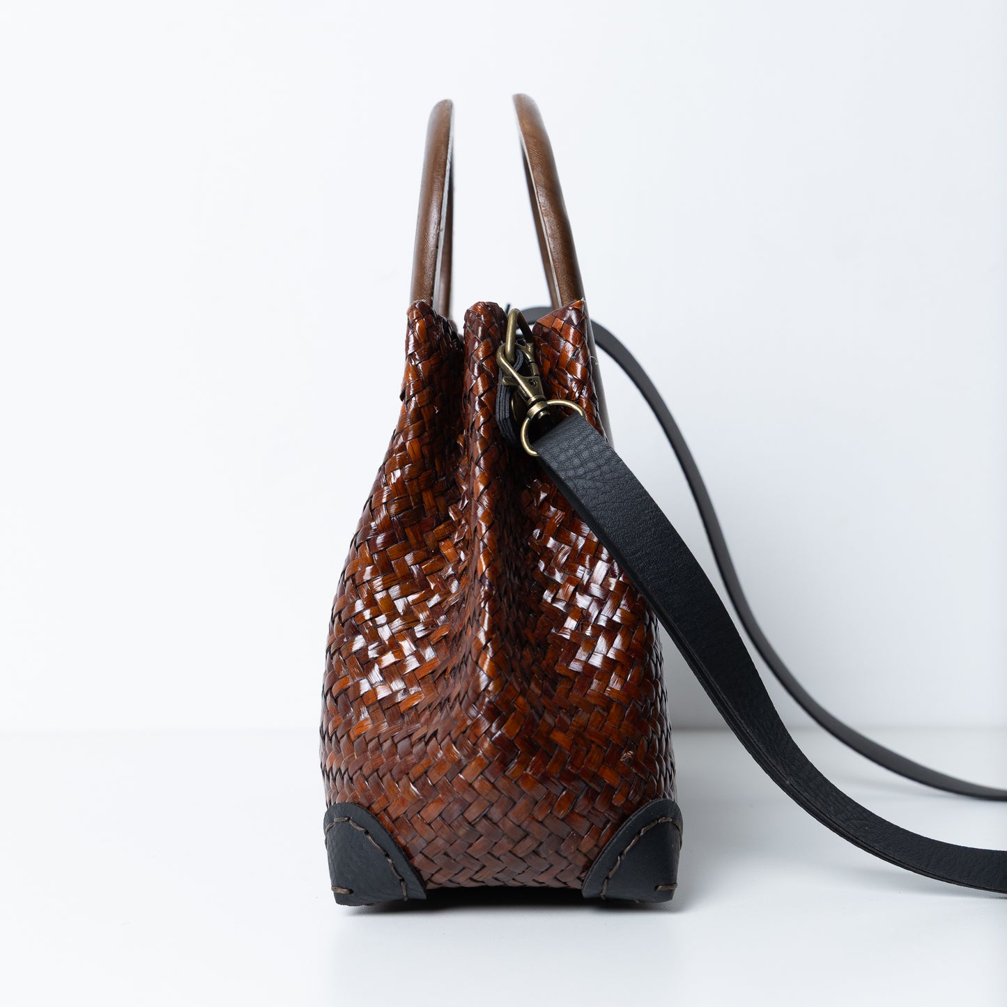 Aura Weave Bag - brown