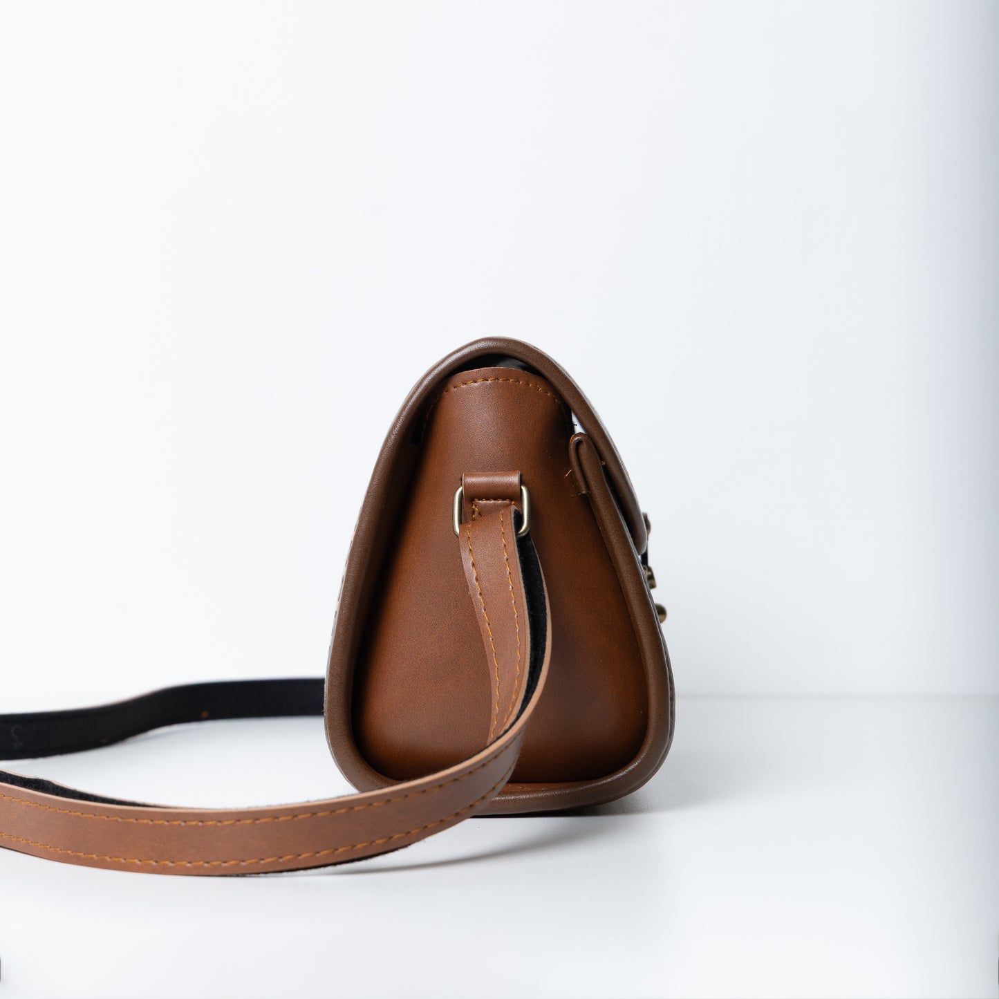 Compact Companion (Deep Tan)