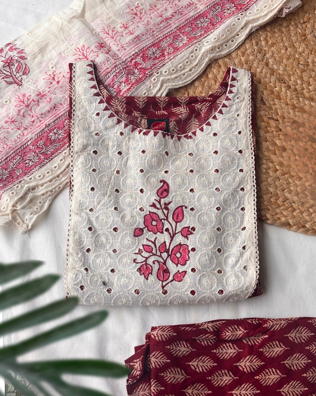 Mystic Leaf (Maroon)