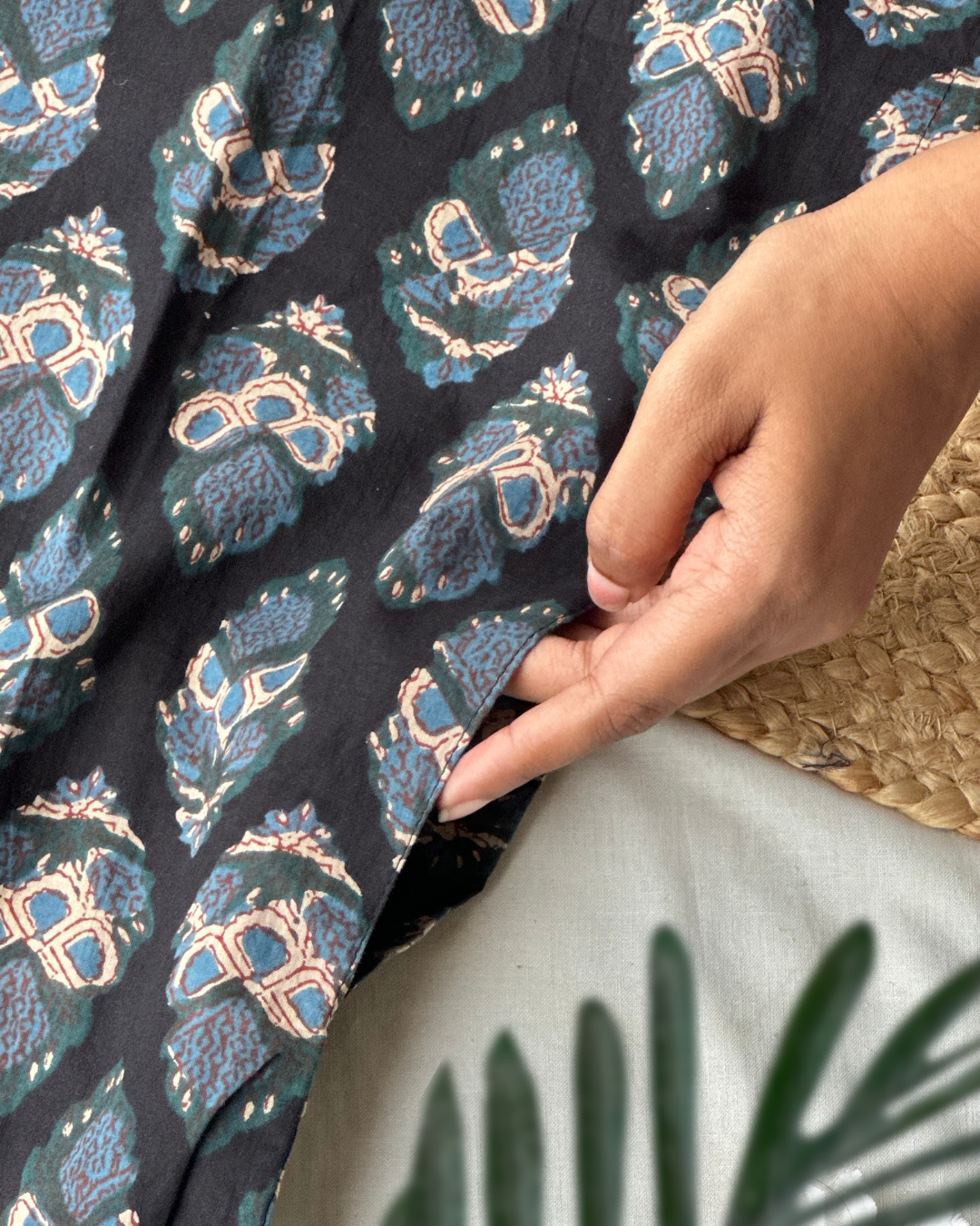 Jahota Handblock Kurti (long yolk)