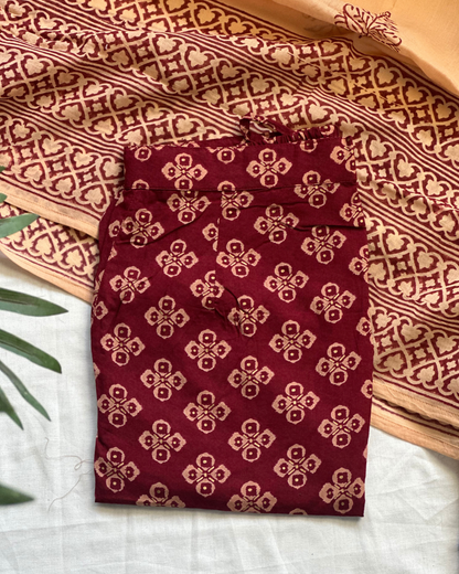 Maroon Motif