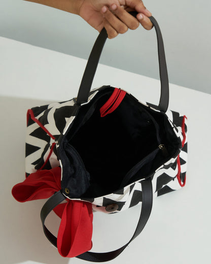 Canvas fabric Chevron Bowbag