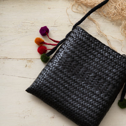 Pompom Black 8"