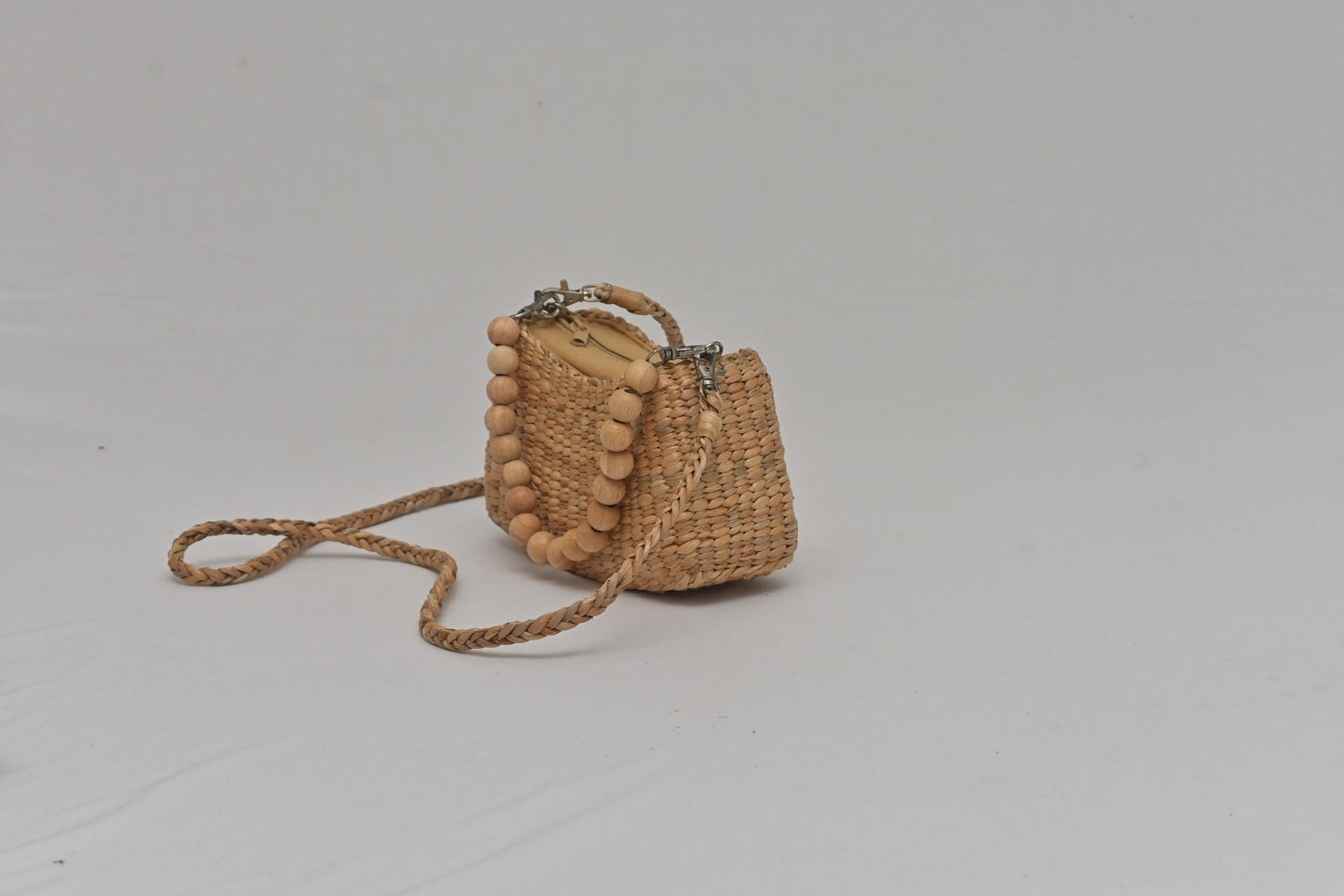 Beaded Straw Slingbag