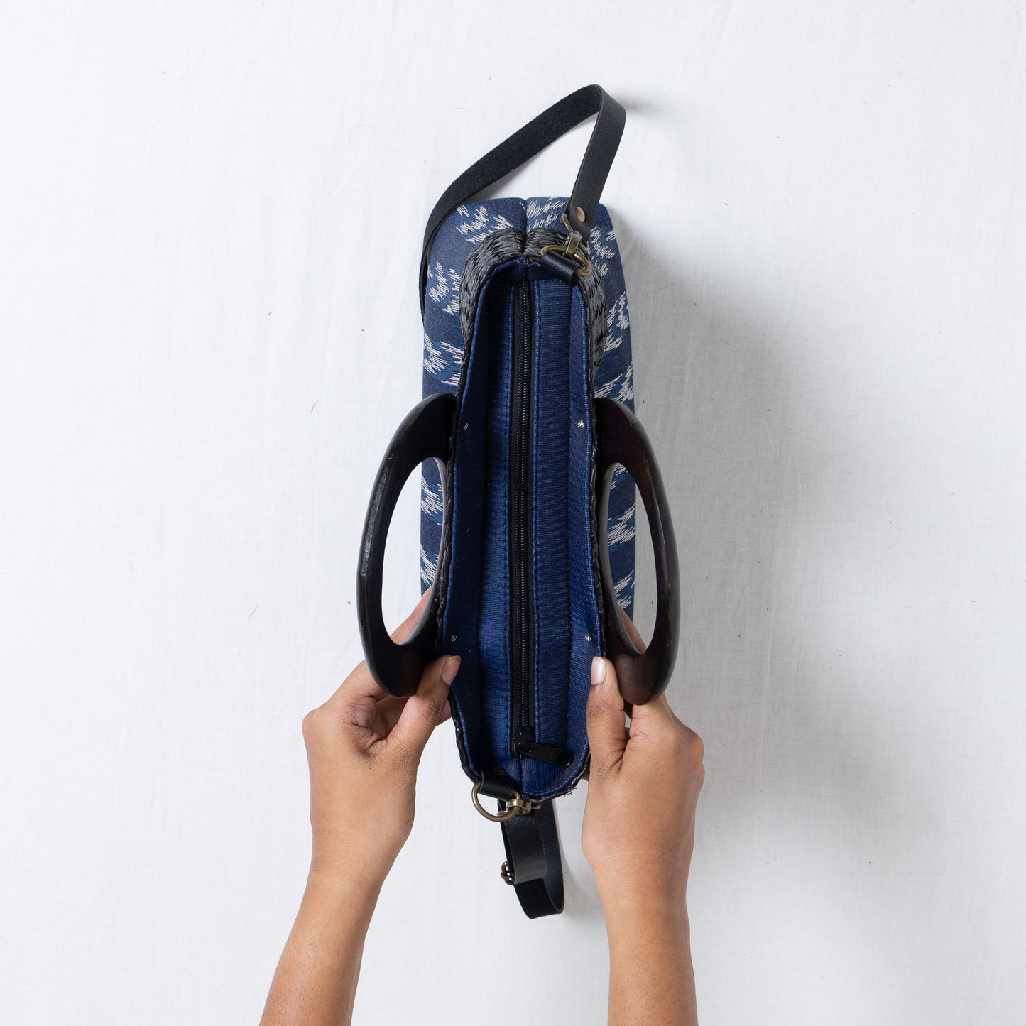 Elegant Ikkat Bag (Indigo)