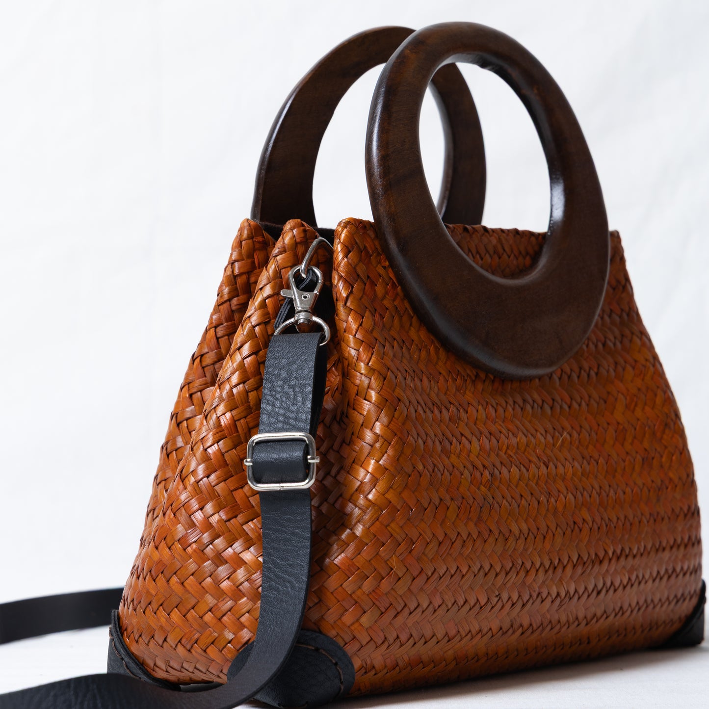 Aura Weave Bag - Tan