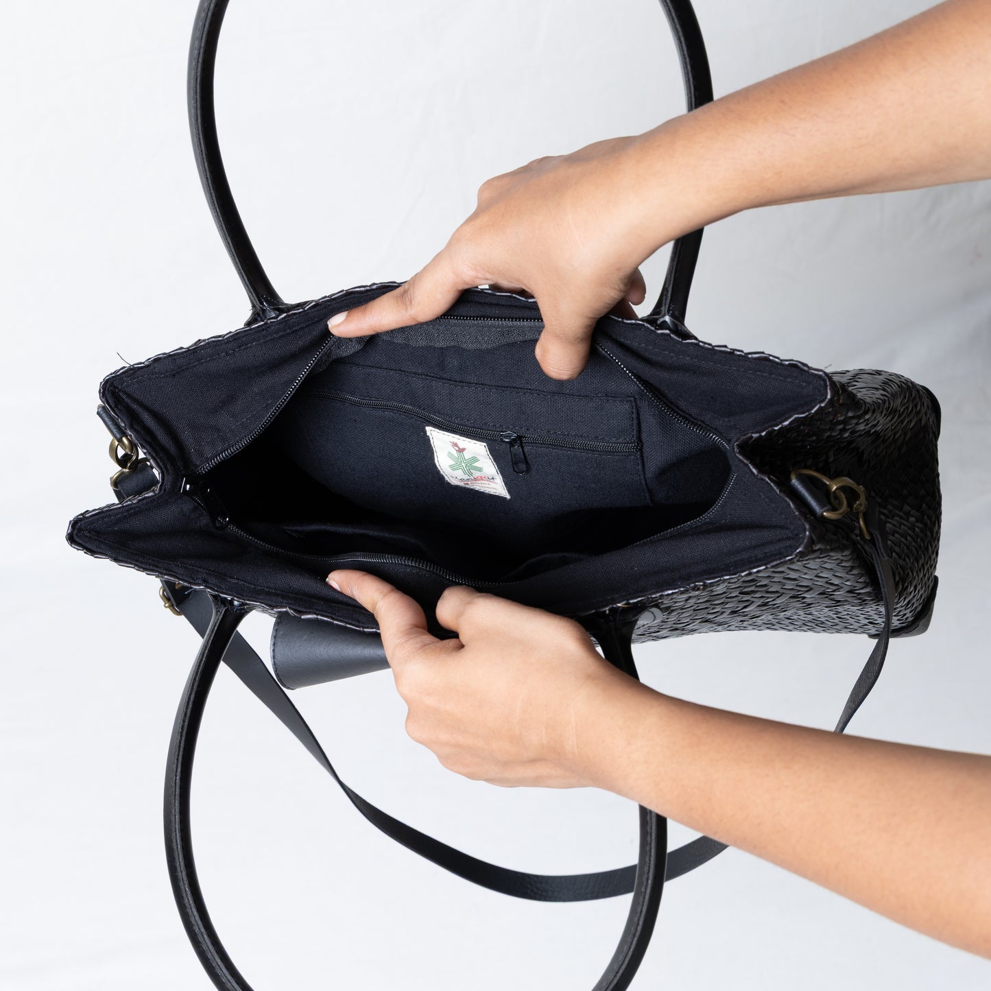 Holdall Woven Bag Black