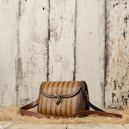 Compact Companion (Deep Tan)