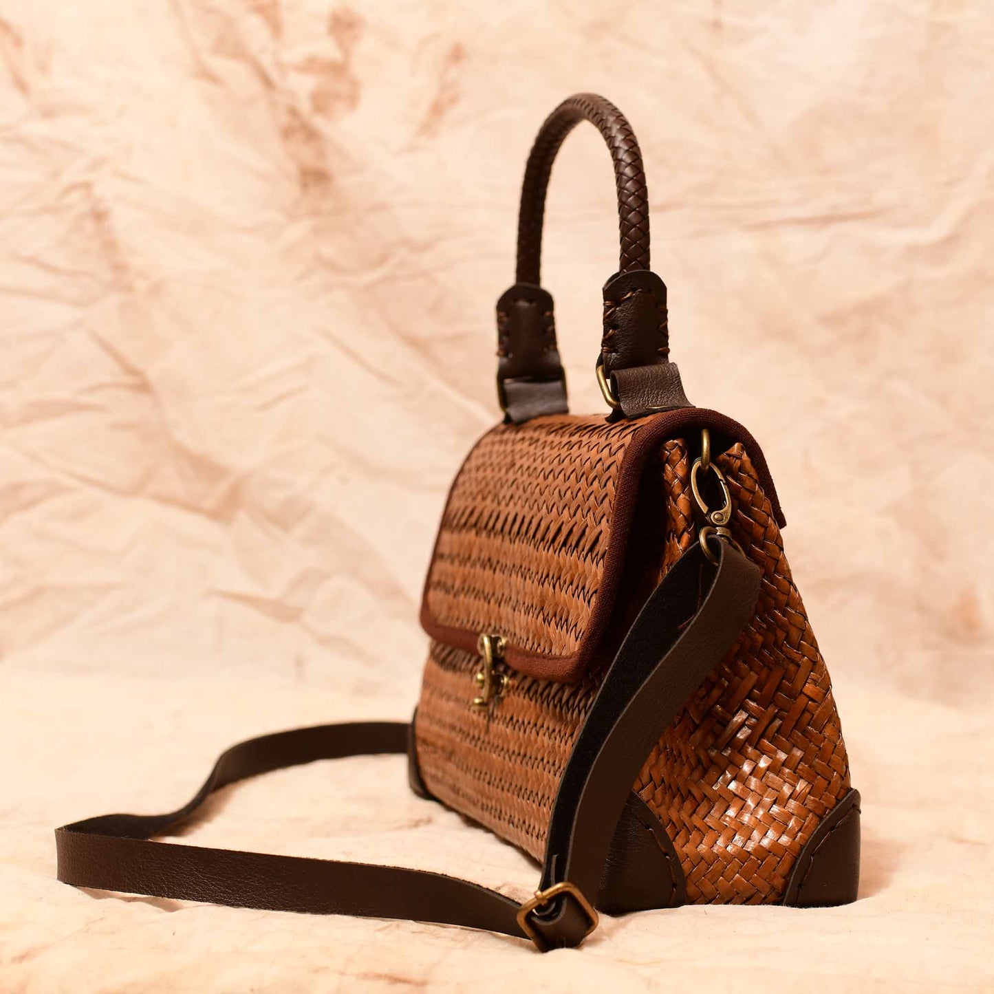 Bask and Braid Walnut Brown