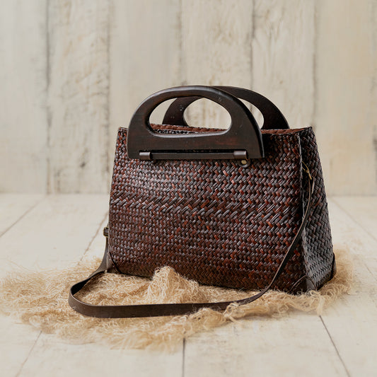 Plain Woven Bag with Wooden Handle